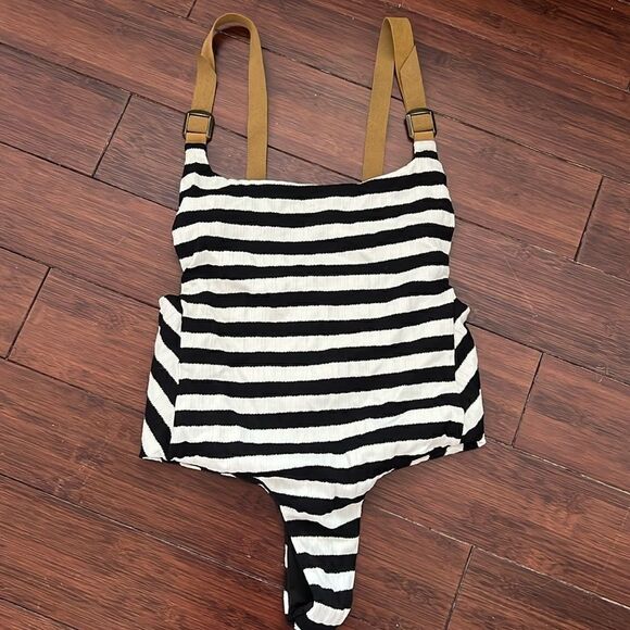 Blue Life Swim - Buckled Overall One Piece in Black & White Striped Size Medium - Picture 4 of 6